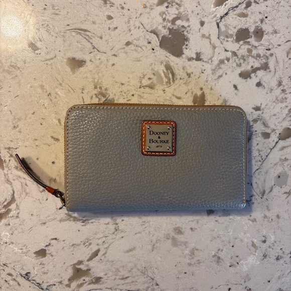 Dooney & Bourke Grey pebbled Grain Leather Zip Around Wallet - Picture 1 of 6